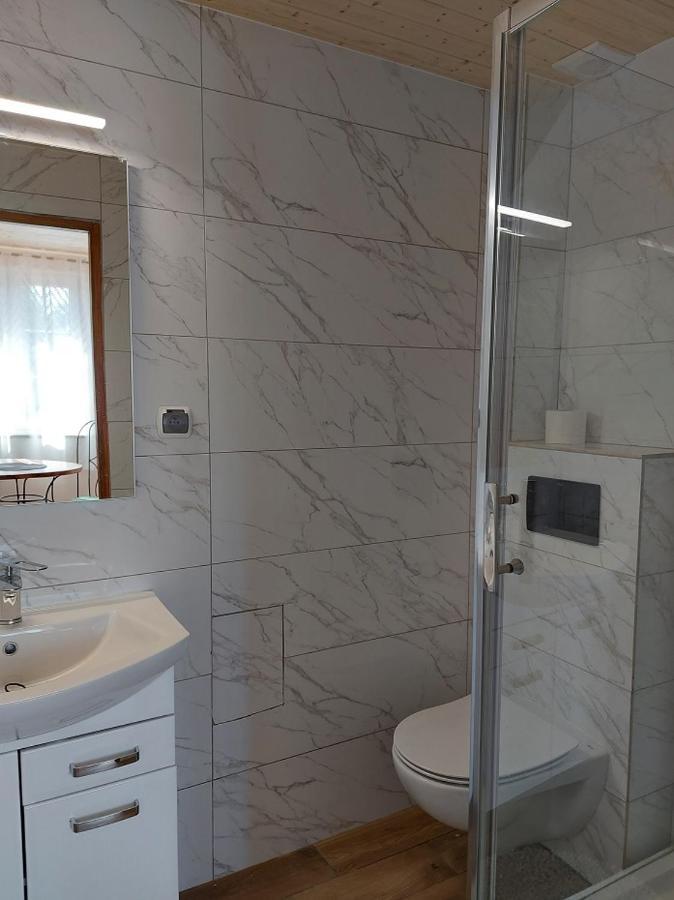 Widok Na Port Homestay Leba